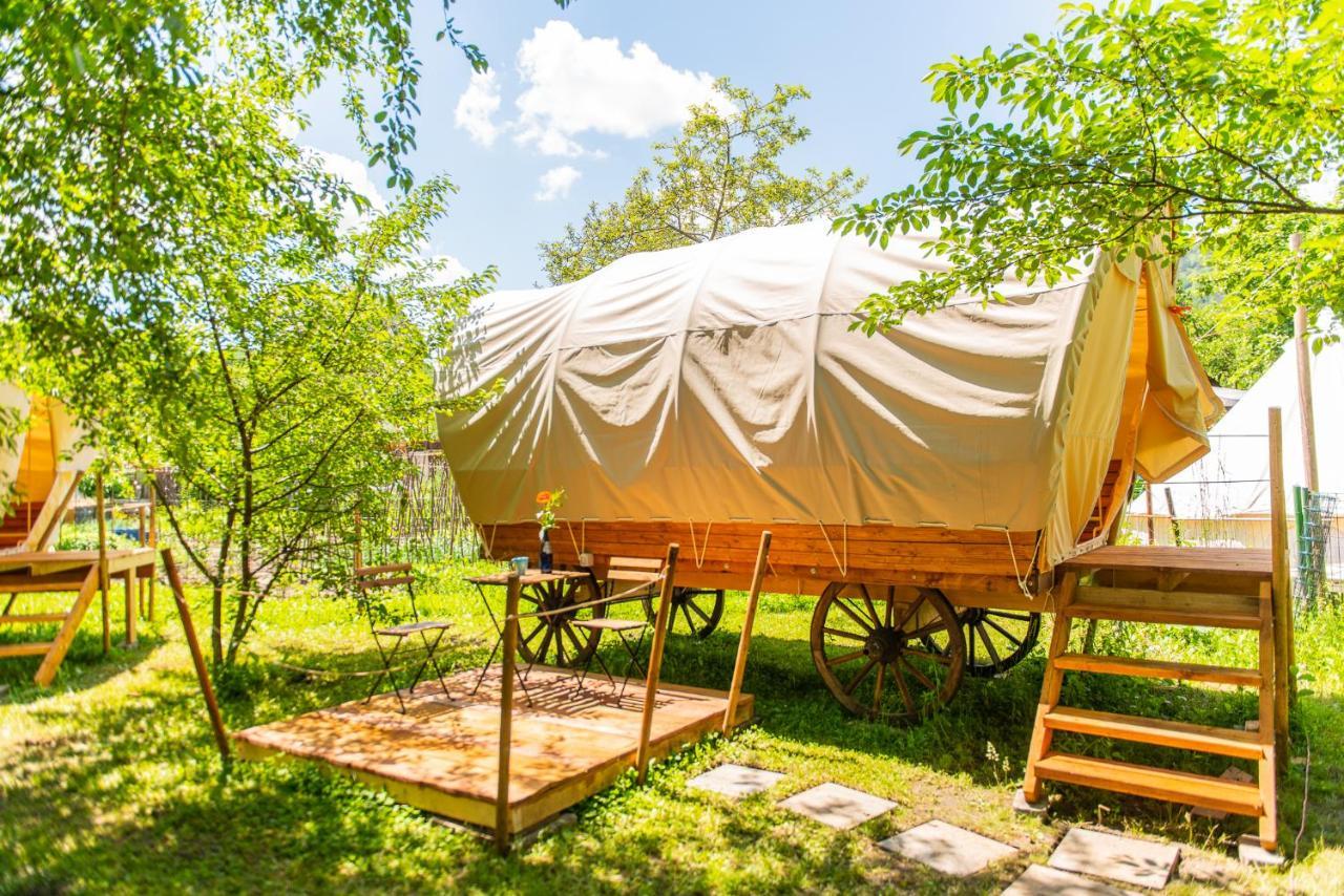 فندق Dragonfly Gardens - The Wagons براشوف المظهر الخارجي الصورة